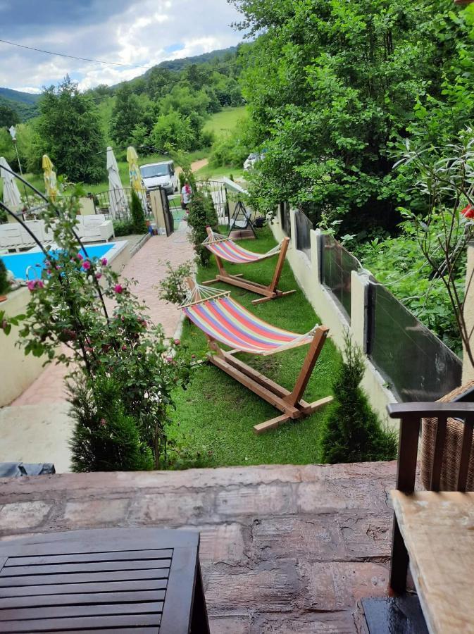 Casa De Vacanta Emd Eselnita Luaran gambar