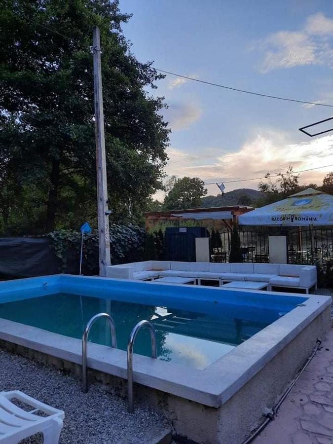 Casa De Vacanta Emd Eselnita Luaran gambar