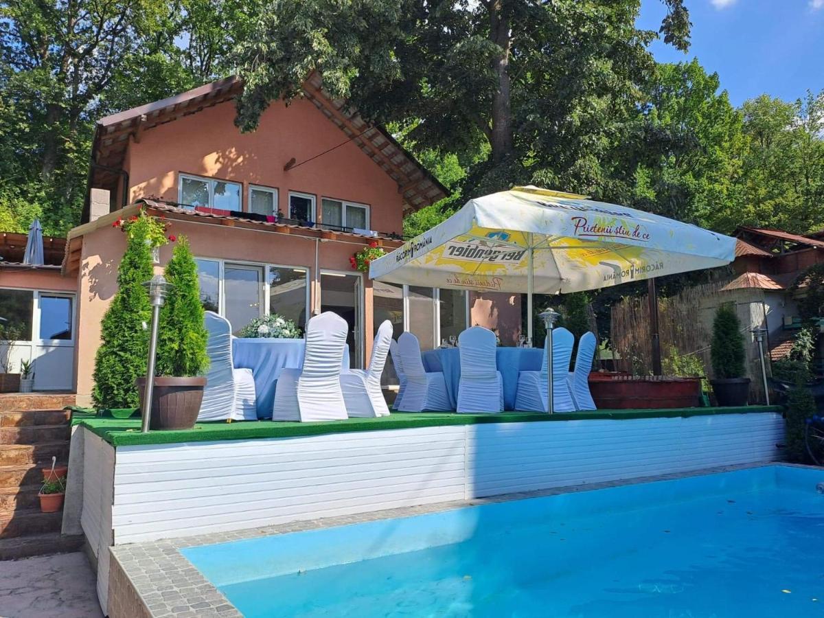 Casa De Vacanta Emd Eselnita Luaran gambar