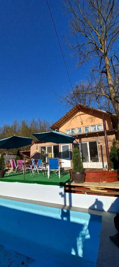 Casa De Vacanta Emd Eselnita Luaran gambar