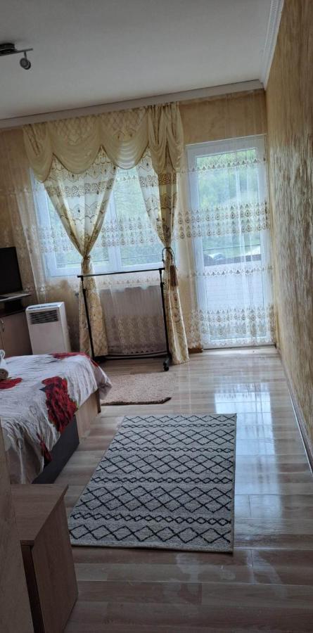Casa De Vacanta Emd Eselnita Luaran gambar