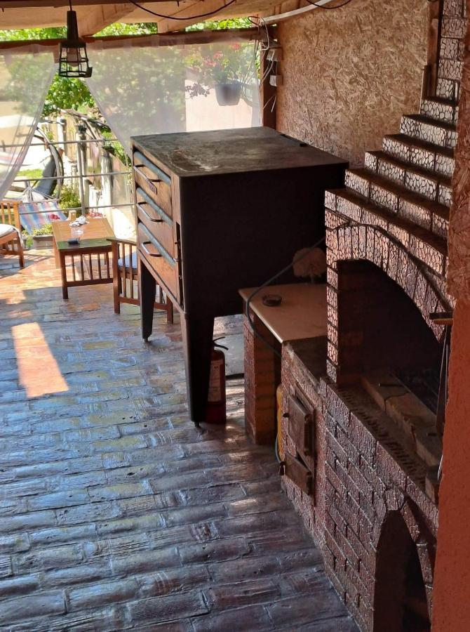 Casa De Vacanta Emd Eselnita Luaran gambar