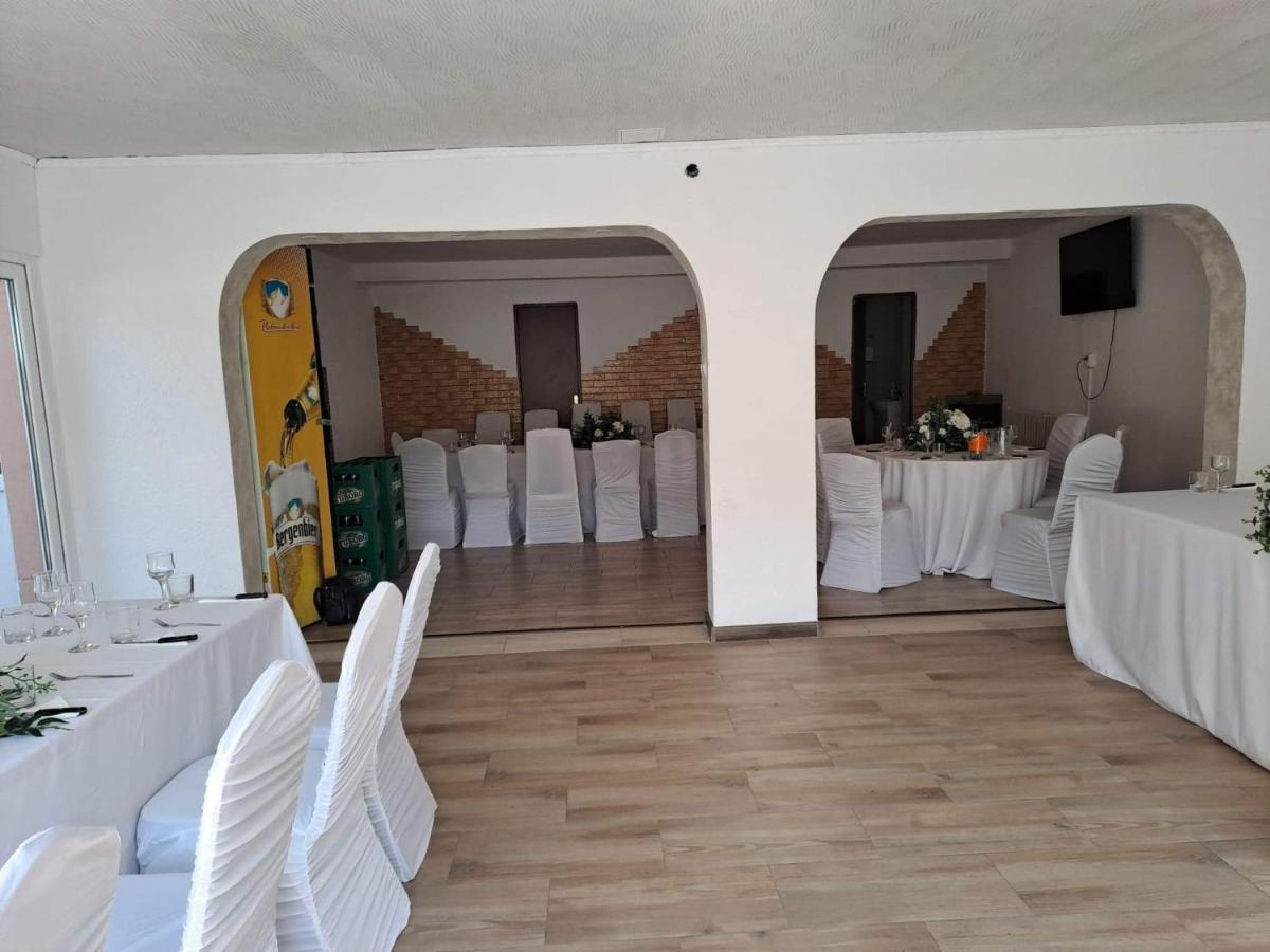 Casa De Vacanta Emd Eselnita Luaran gambar