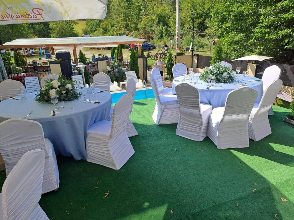 Casa De Vacanta Emd Eselnita Luaran gambar